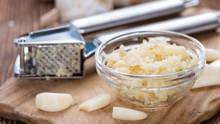 https://www.tastingtable.com/1580953/mistakes-make-garlic-press/