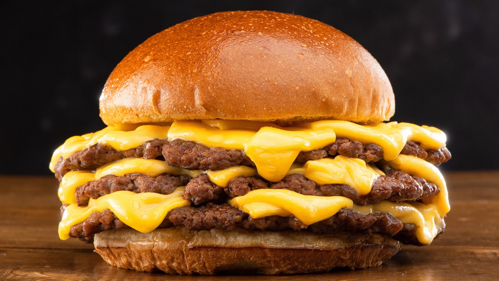 https://www.tastingtable.com/1585322/heavy-duty-spatula-smash-burger/