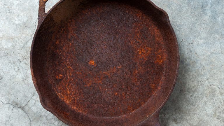 https://www.tastingtable.com/1567896/ketchup-clean-cast-iron/