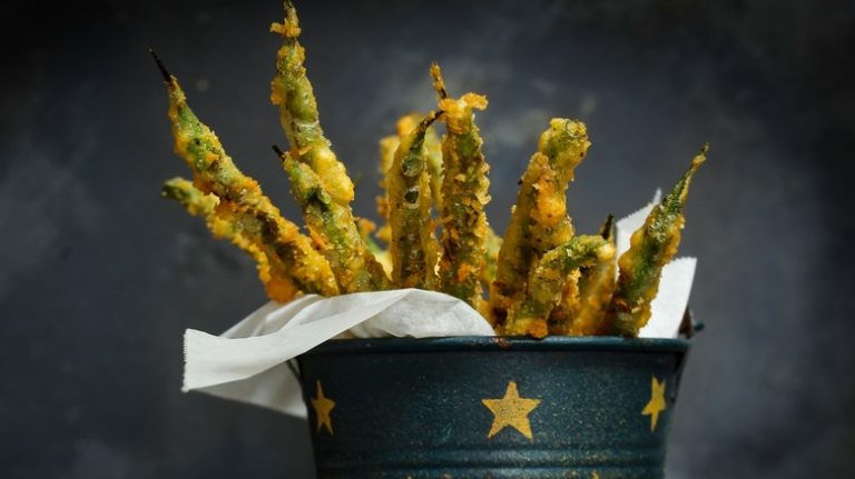 Fried green beans in a bucket