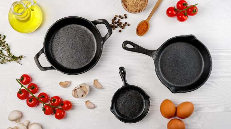 https://www.tastingtable.com/1600028/use-tiny-cast-iron-skillet-grilling/